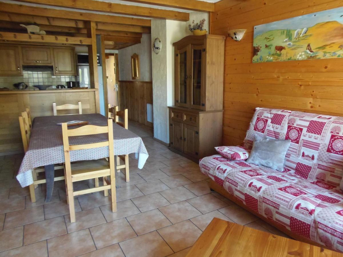 Chalet L'Aubepine Residence B&B بيسّانس المظهر الخارجي الصورة