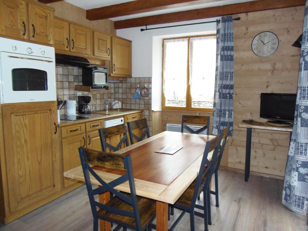 Chalet L'Aubepine Residence B&B بيسّانس المظهر الخارجي الصورة