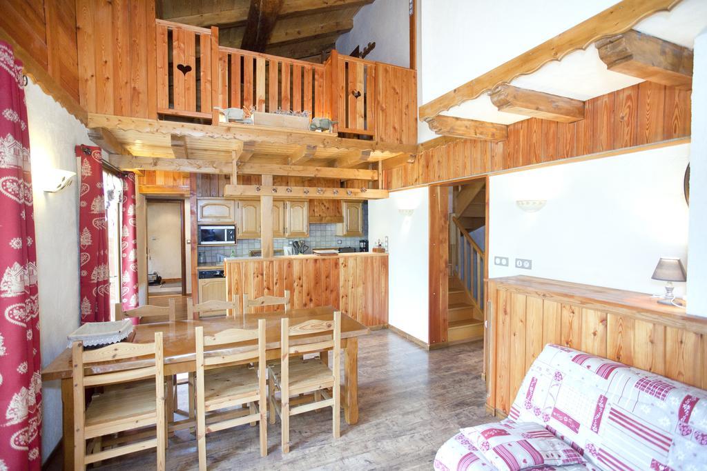 Chalet L'Aubepine Residence B&B بيسّانس الغرفة الصورة