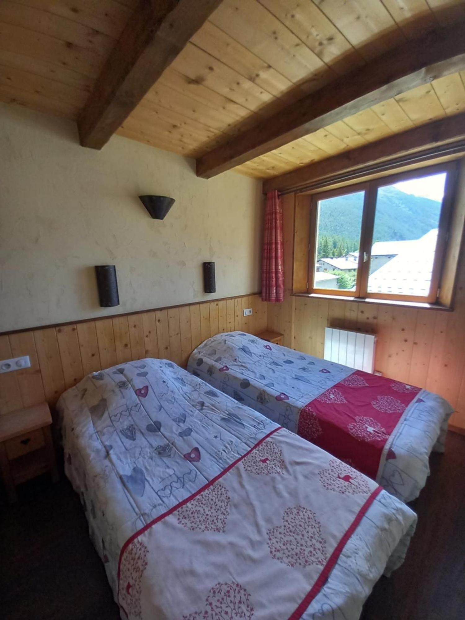 Chalet L'Aubepine Residence B&B بيسّانس المظهر الخارجي الصورة