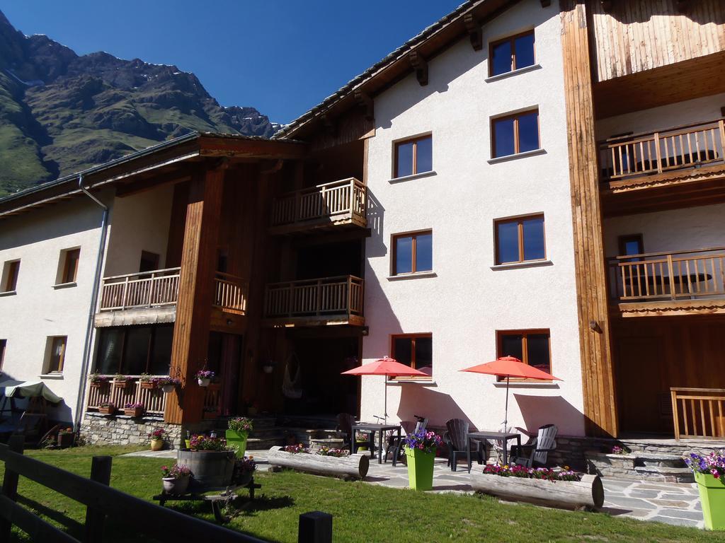 Chalet L'Aubepine Residence B&B بيسّانس المظهر الخارجي الصورة