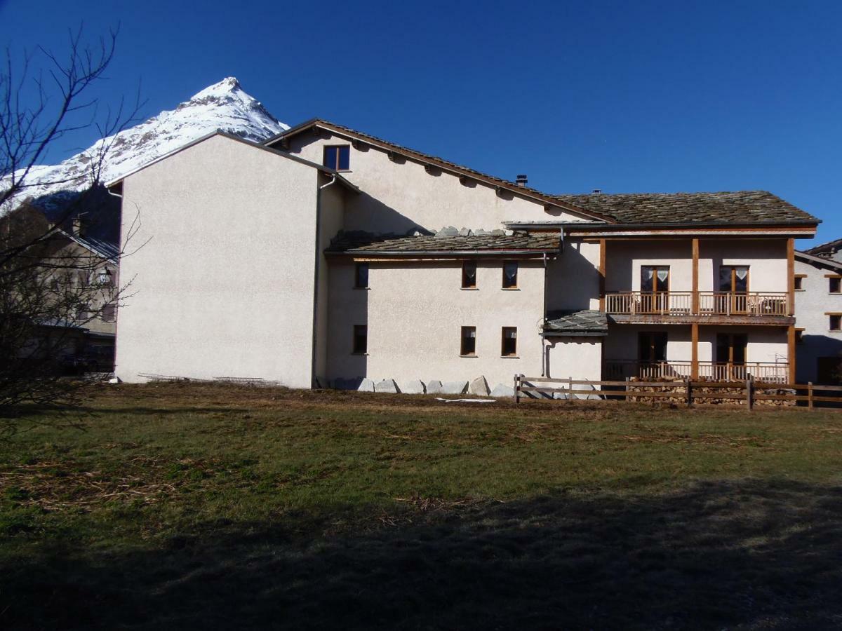 Chalet L'Aubepine Residence B&B بيسّانس المظهر الخارجي الصورة